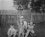001_1958_Richard5yrs_Dad_Elaine7yrs.jpg
