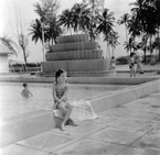 006_Elaine_pool_Malaya.jpg